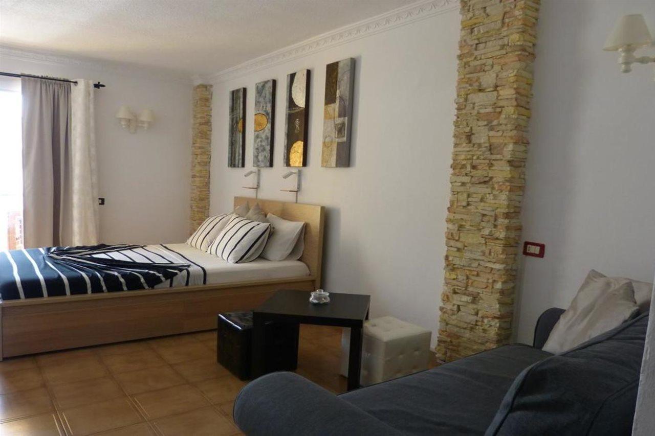 Suncanarias Estudio Torres Del Sol 205 Los Cristianos  Exterior photo